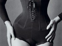 Lịch sử áo corset: vũ khí bí mật hay “sát thủ” của thời trang?