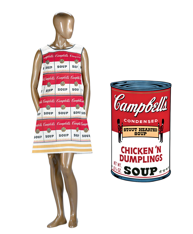 Đầm giấy với họa tiết là các hộp soup của campbell do chính andy warhol thiết kế nhằm mục đích quảng cáo