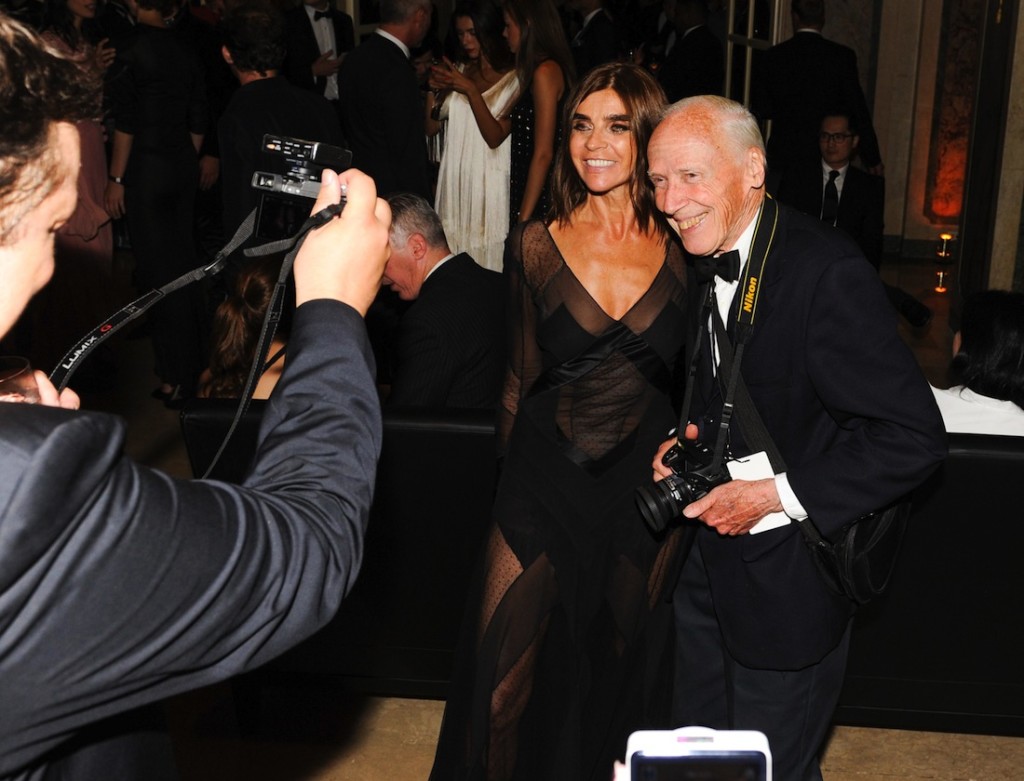 bazaar-celebrates-icons-carine-bill-cunningham