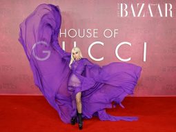 Lady Gaga gây sốt với đầm Gucci tím tại buổi ra mắt phim House of Gucci