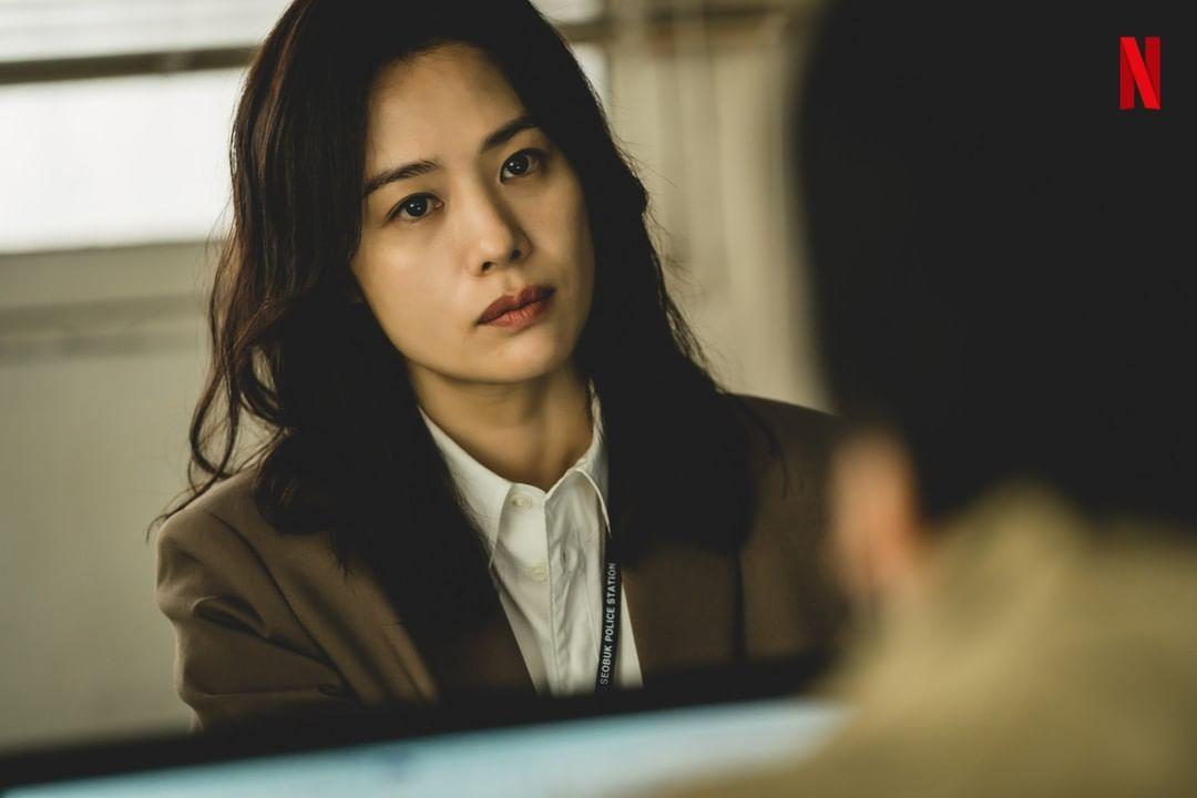 Luật sư Min Hye Jin (Kim Hyun Joo đóng)