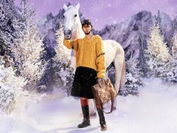 Chiến dịch Gucci Aria mùa Lễ hội 2021: Tuyết trắng, ngựa và đại sứ Kai
