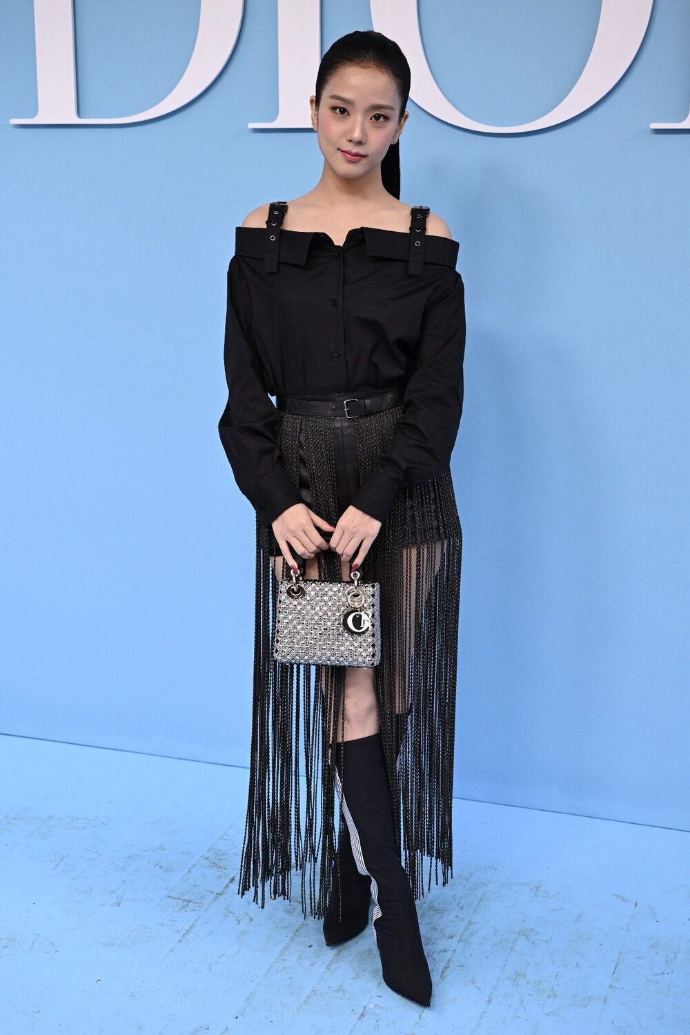 bzvn-jisoo-dior-pfw-ss25-3