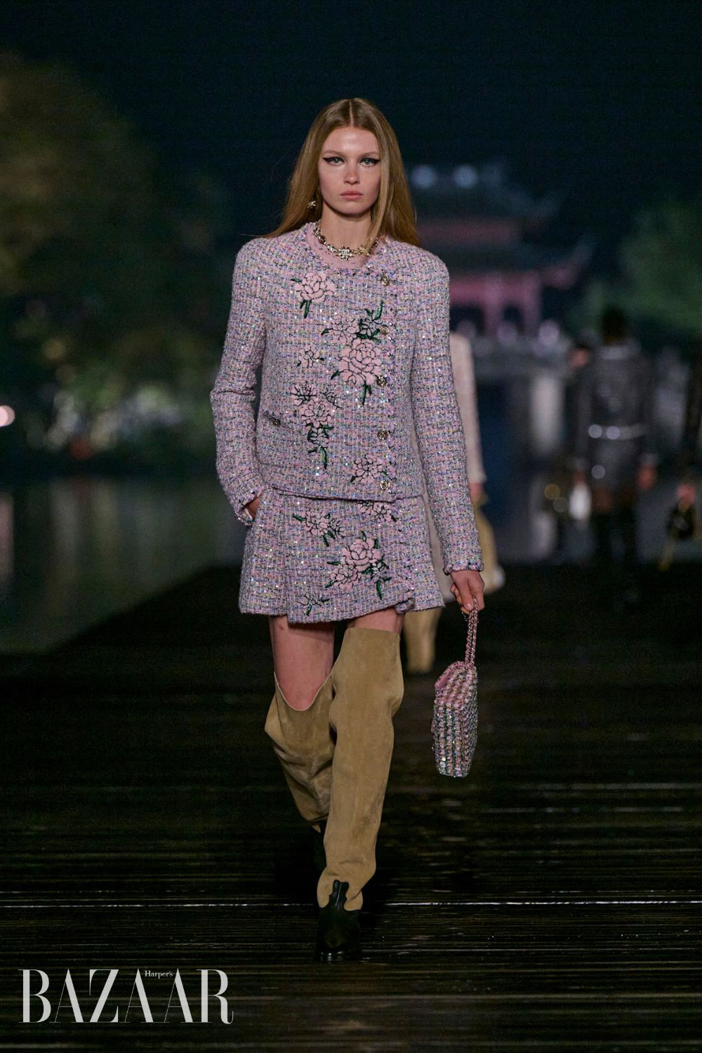 bzvn-chanel-thu-dong-2025-front-row-39