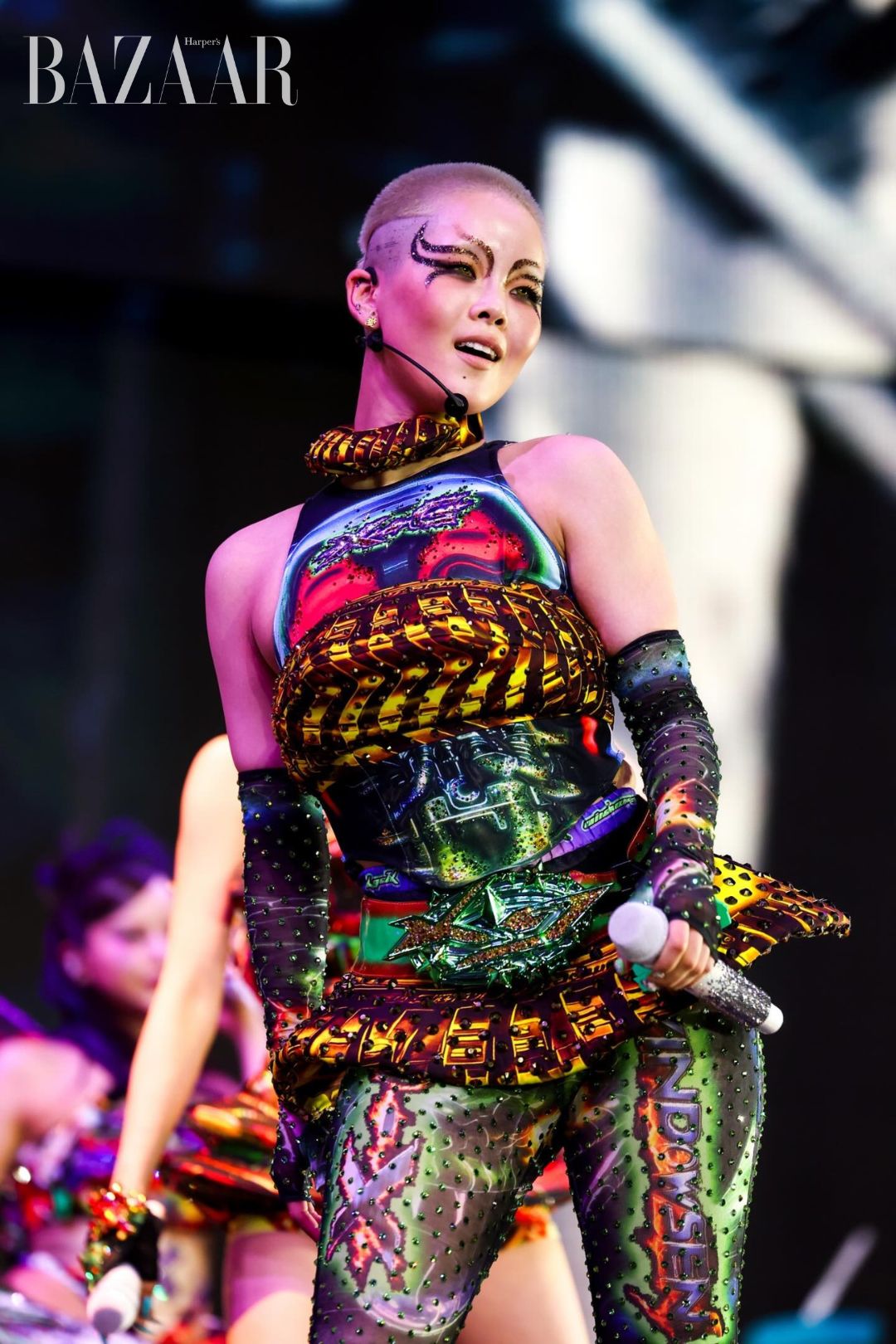 bzvn-xg-coachella-2025-thoi-trang-16
