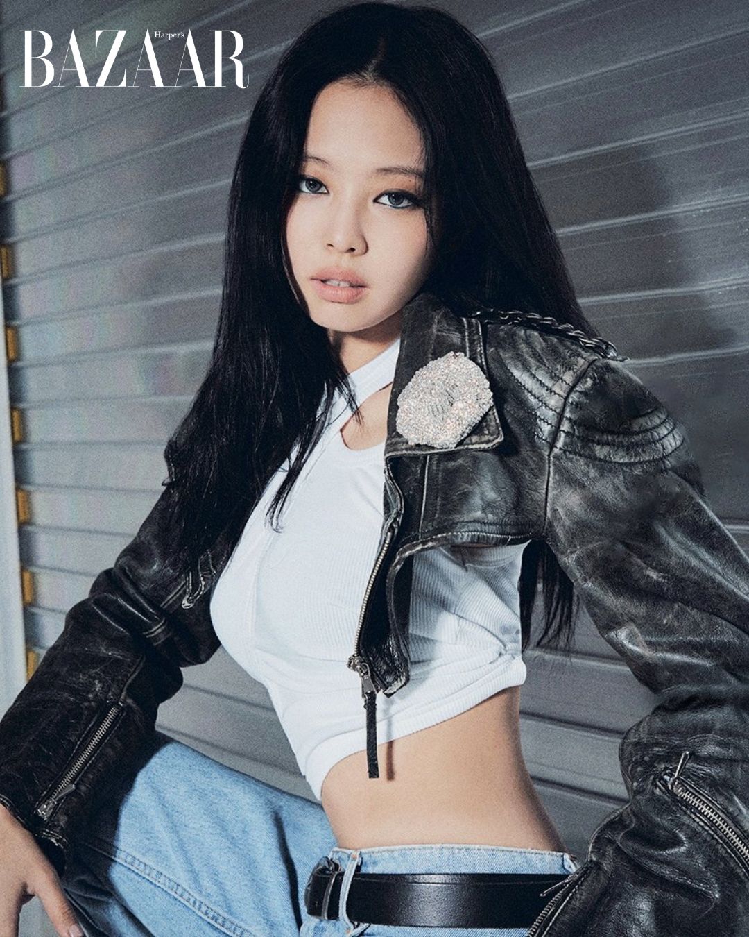 bzvn-jennie-nang-tho-jean-paul-gaultier (1)