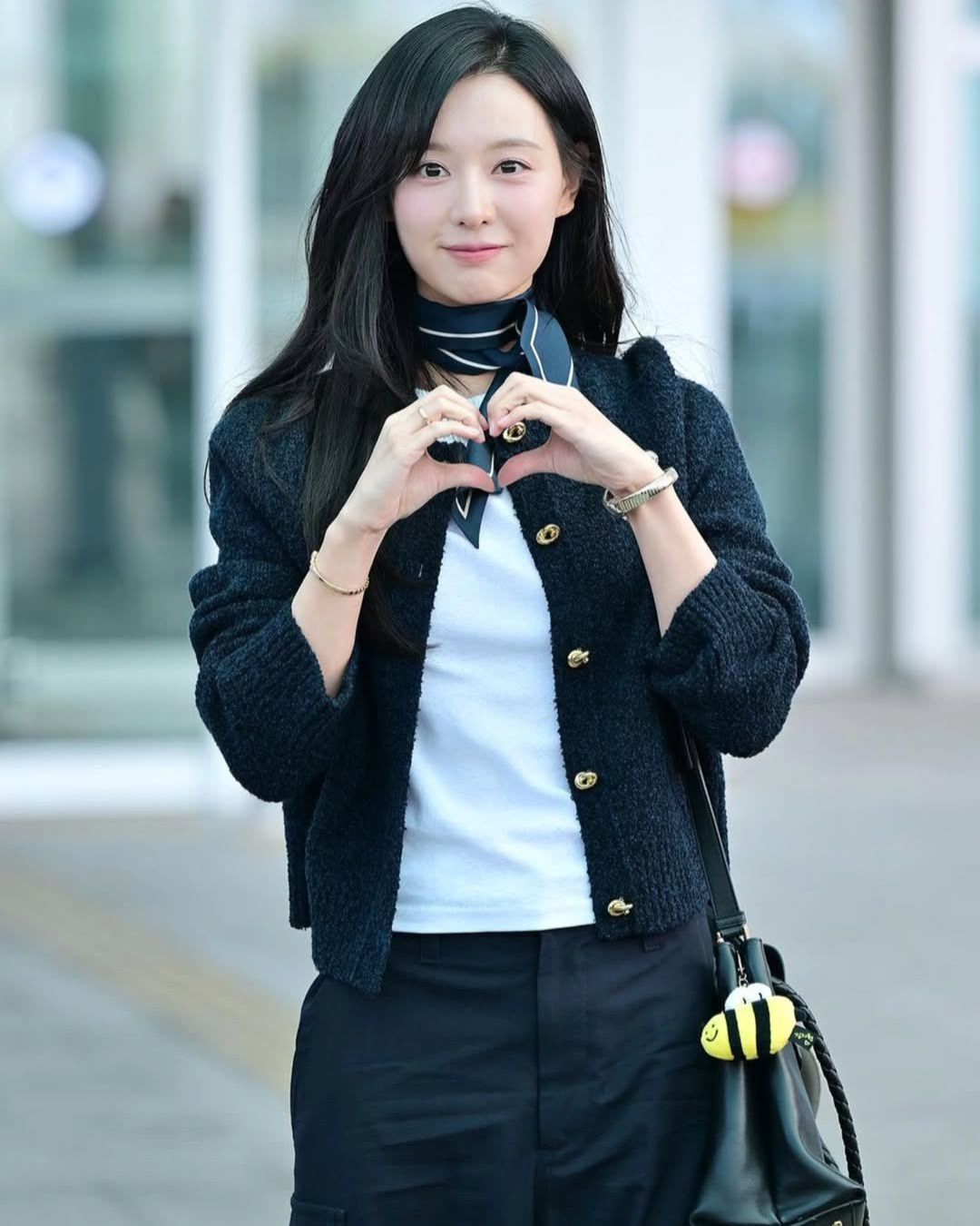 bzvn-kim-jiwon-thoi-trang-san-bay