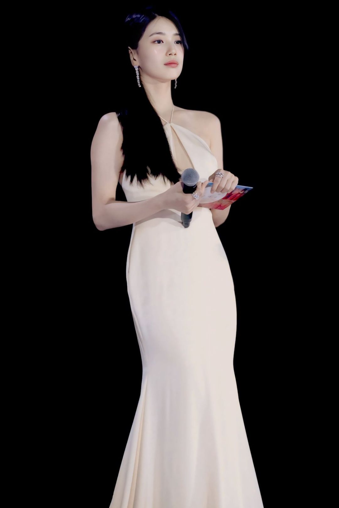 bzvn-suzy-tham-du-tham-do-baeksang (2)