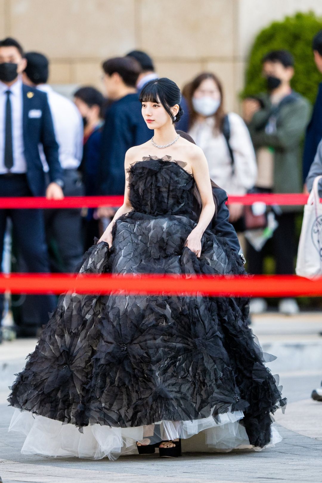 bzvn-suzy-tham-du-tham-do-baeksang (3)