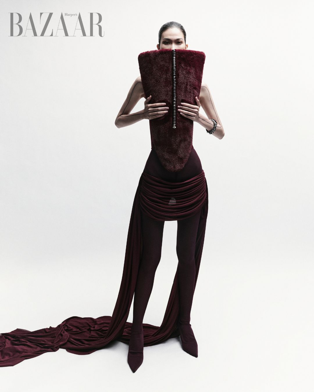 bzvn-c-dam-cuong-dam-backstage-symmetrical-motions (6)