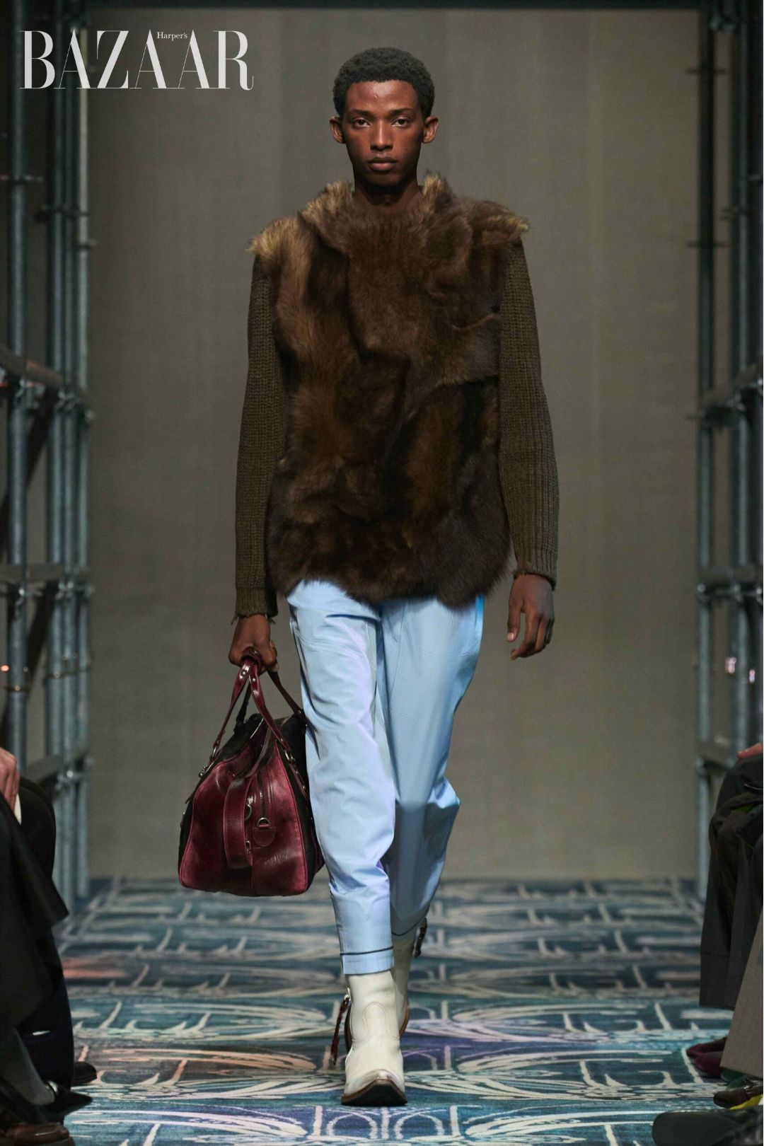 bzvn-western-core-runway (1)