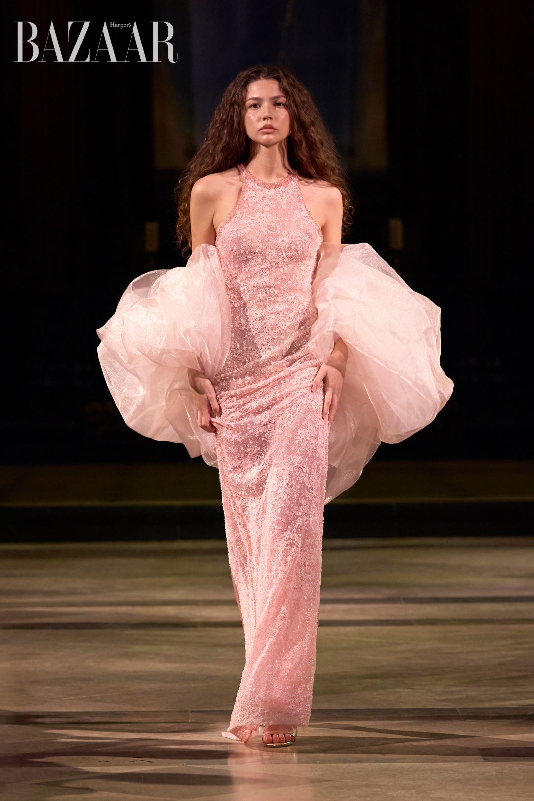 bzvn-ihf-studio-xuan-he-2025-london-fashion-week00016