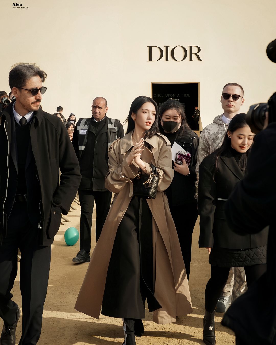 bzvn-trend-book-tram-ty-chup-anh-trung-quoc-9