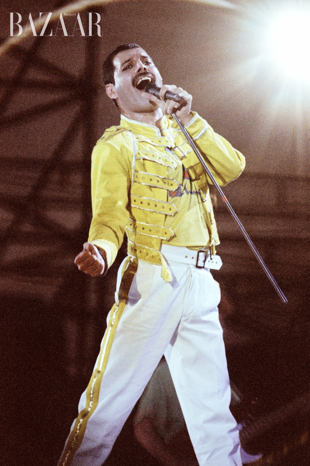 bzvn-freddie-mercury-ao-khoac-napoleon