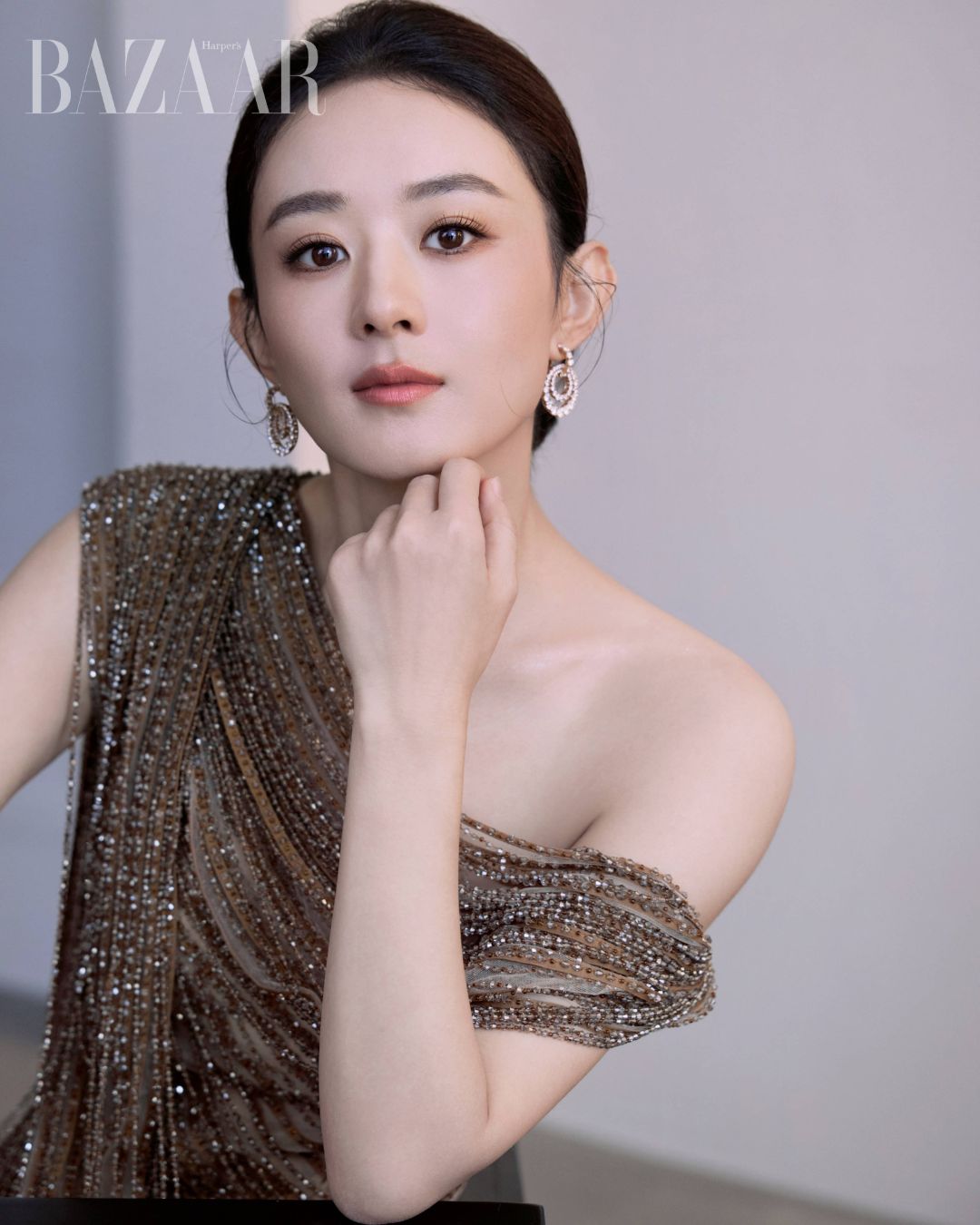 bzvn-trieu-le-dinh-va-duong-mich-ai-moi-la-cai-ten-duoc-xuong-len-o-giai-bach-ngoc-lan -1