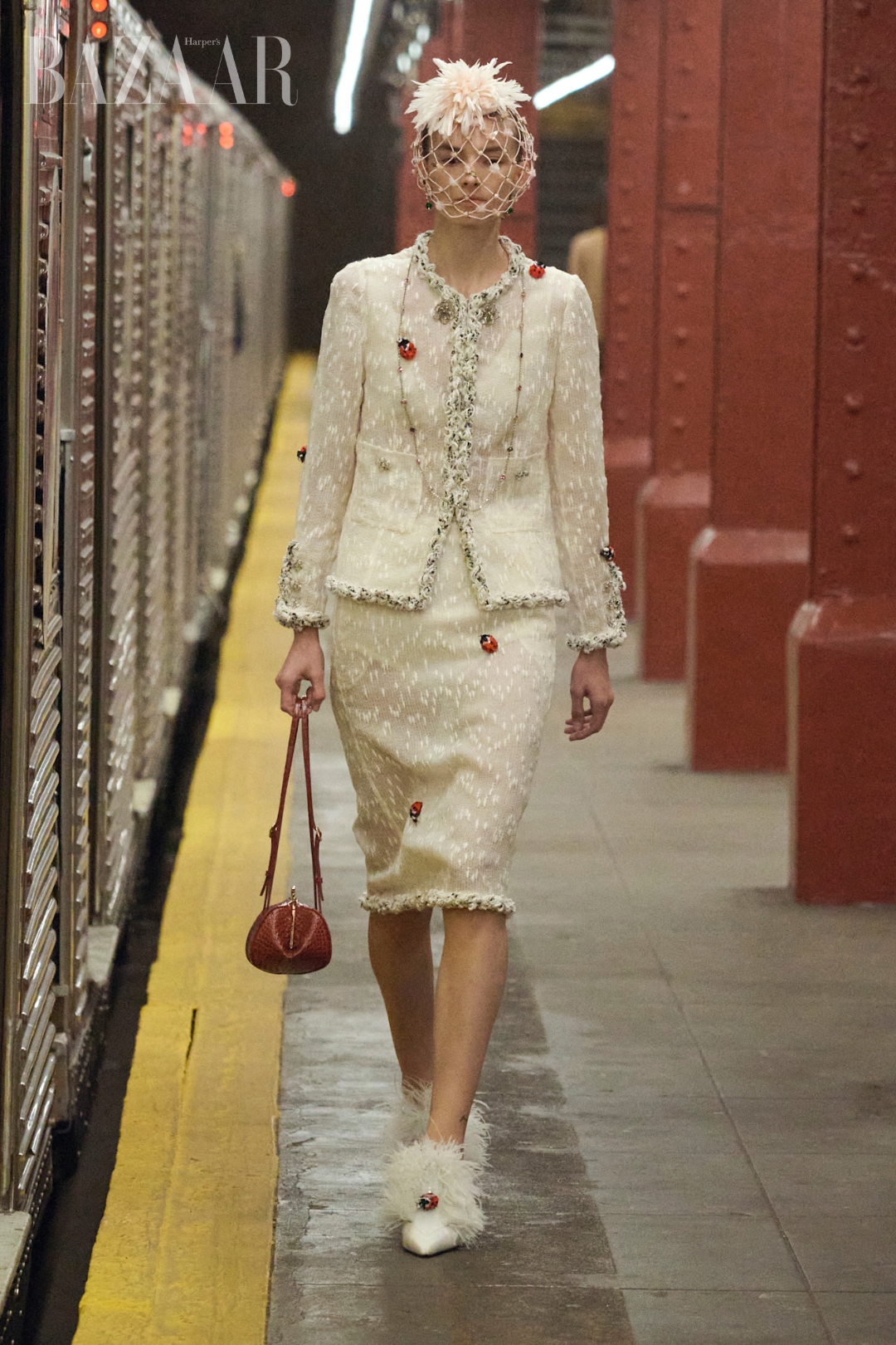 bzvn-lenamiu-miu-natsha-lena-chanel-cruise-2026-2027-looks00002