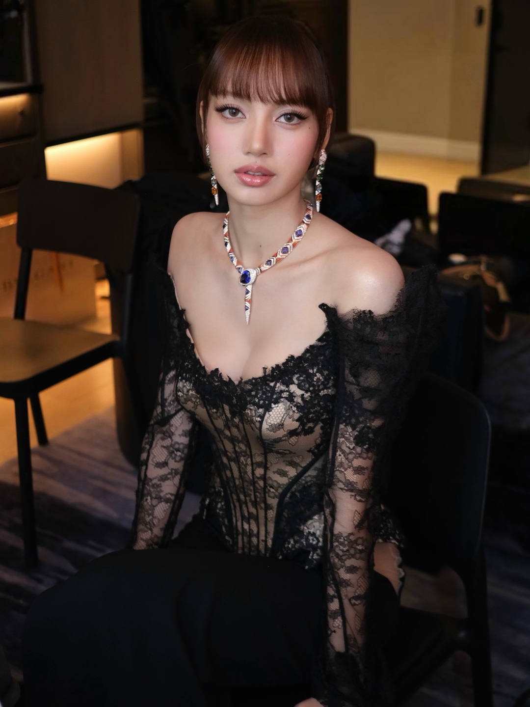 bzvn lisa blackpink bvlgari bulgari new york serpenti infinito (8)